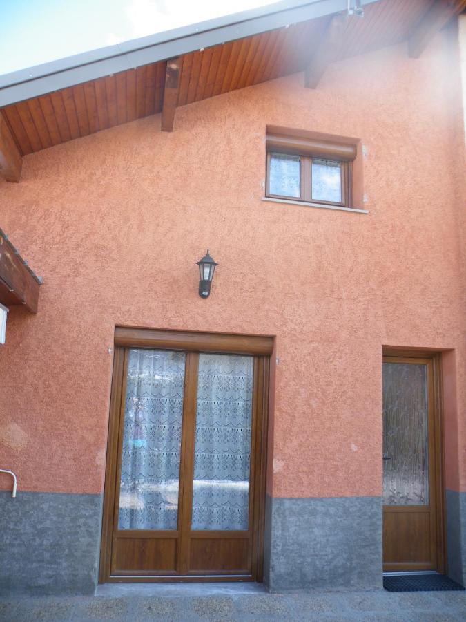 Maison Mitoyenne Avec Terrasse *