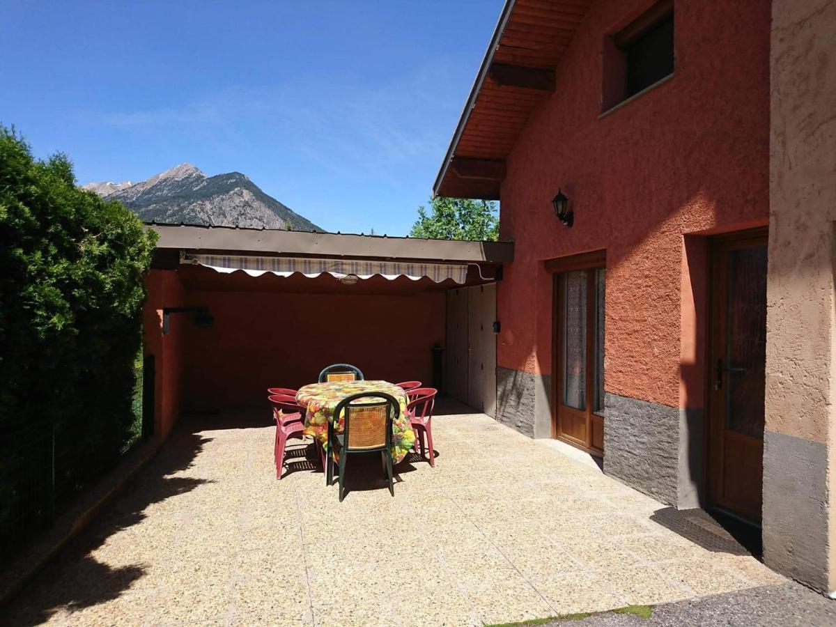 Maison Mitoyenne Avec Terrasse *
